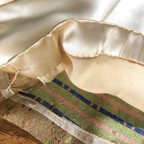 VINTAGE GOLD BROCADE SWING STYLE JACKET - Picture 10 of 10